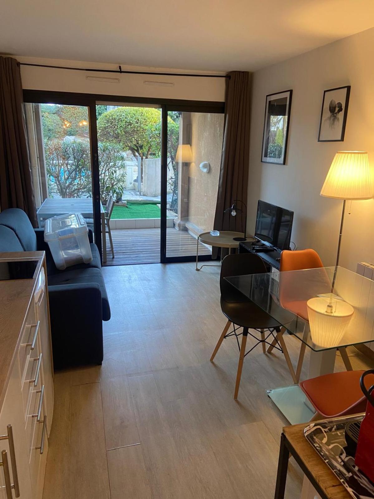 Cyrnos Apartment Cannes Bagian luar foto