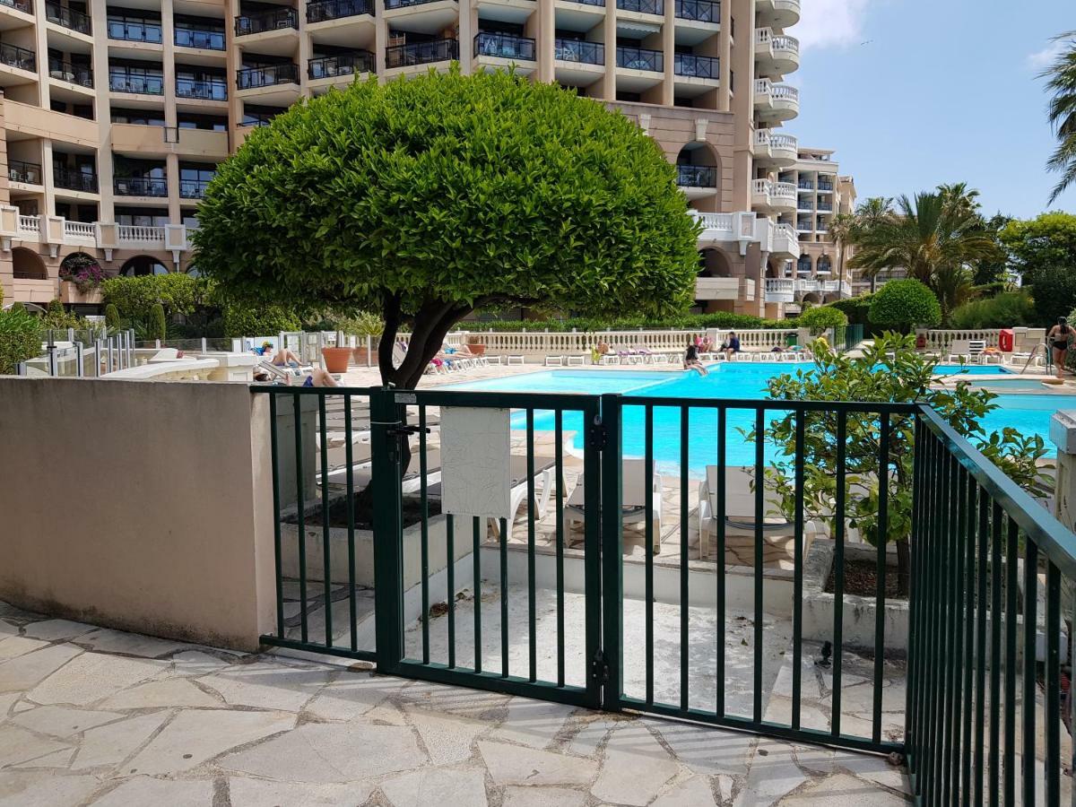 Cyrnos Apartment Cannes Bagian luar foto